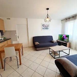 5 Personnes, 1min Gare D'annemasse, Genève 5km Appartement Annemasse